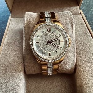 Diamond 💎 Rose Gold Bulova watch